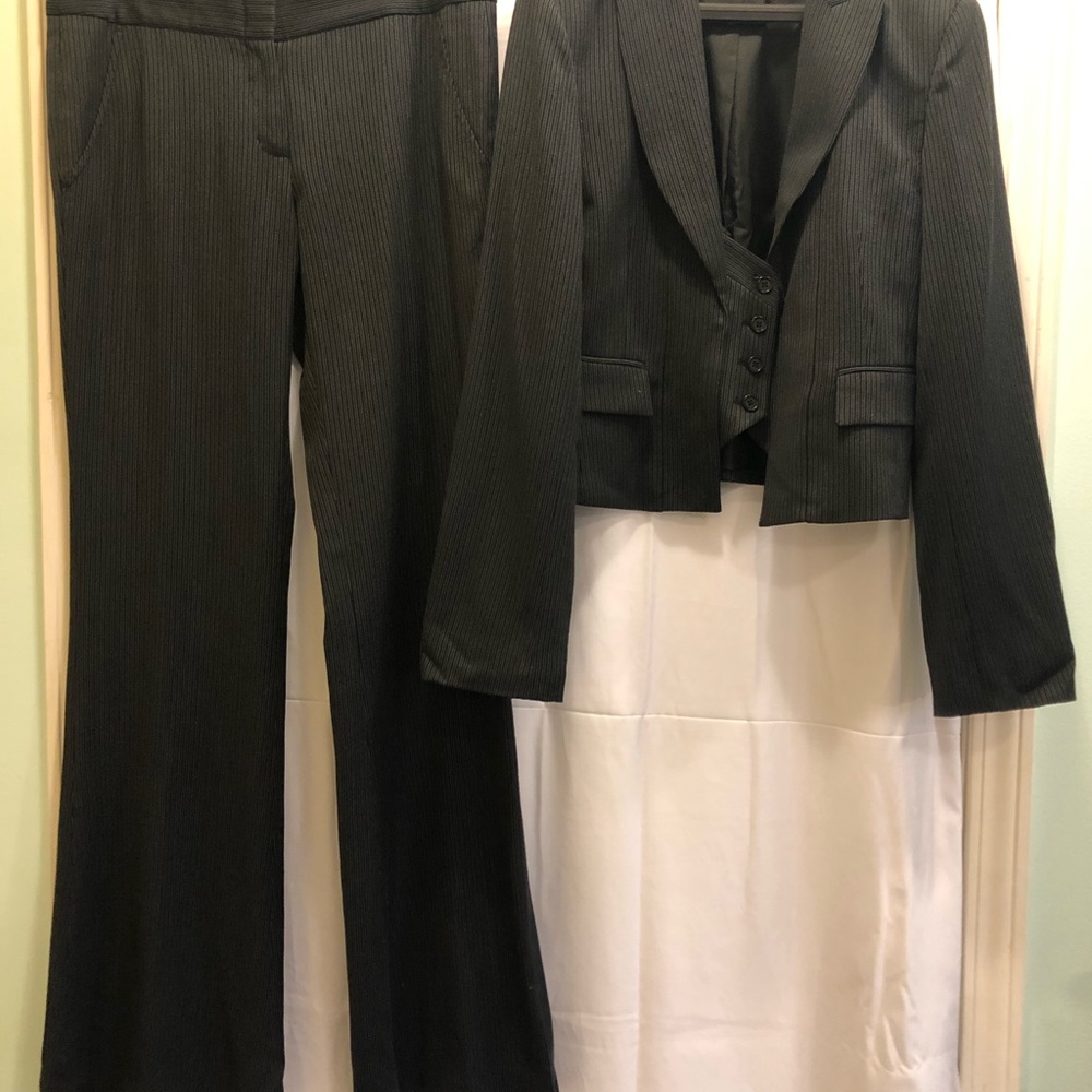 BCBG Maz Azria Pants Suit sz 4/6